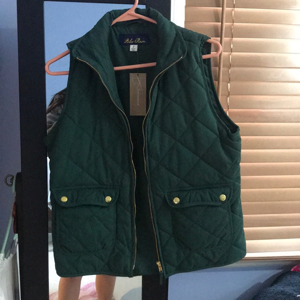 NWT Green Quilted Vest